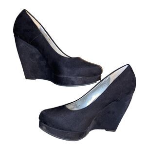 X-APPEAL Licorice Style Black Close Point Toe Hidden Heel Wedge Woman's size 9